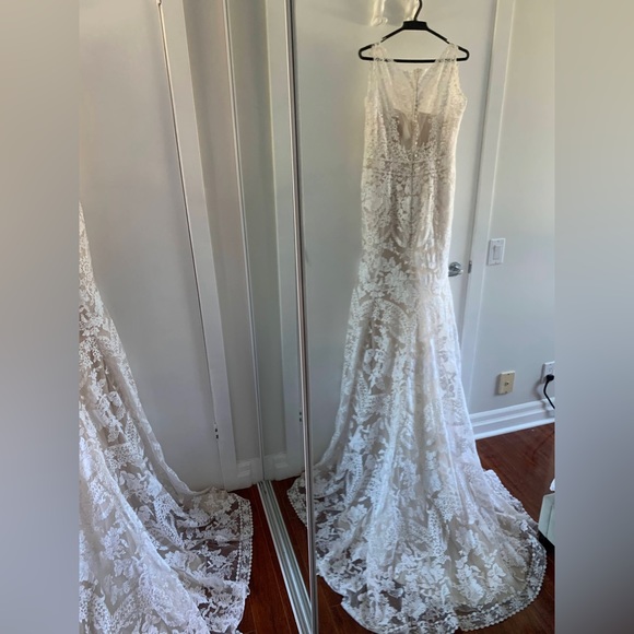 Gorgeous Eddy K dreams wedding dress in bridal size 16 (fits like a medium) - Picture 3 of 10